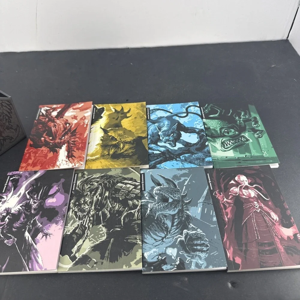 Dungeons & Dragons Bestiary Notebook Set 8 Mini Notebooks Box Set 9781984824653